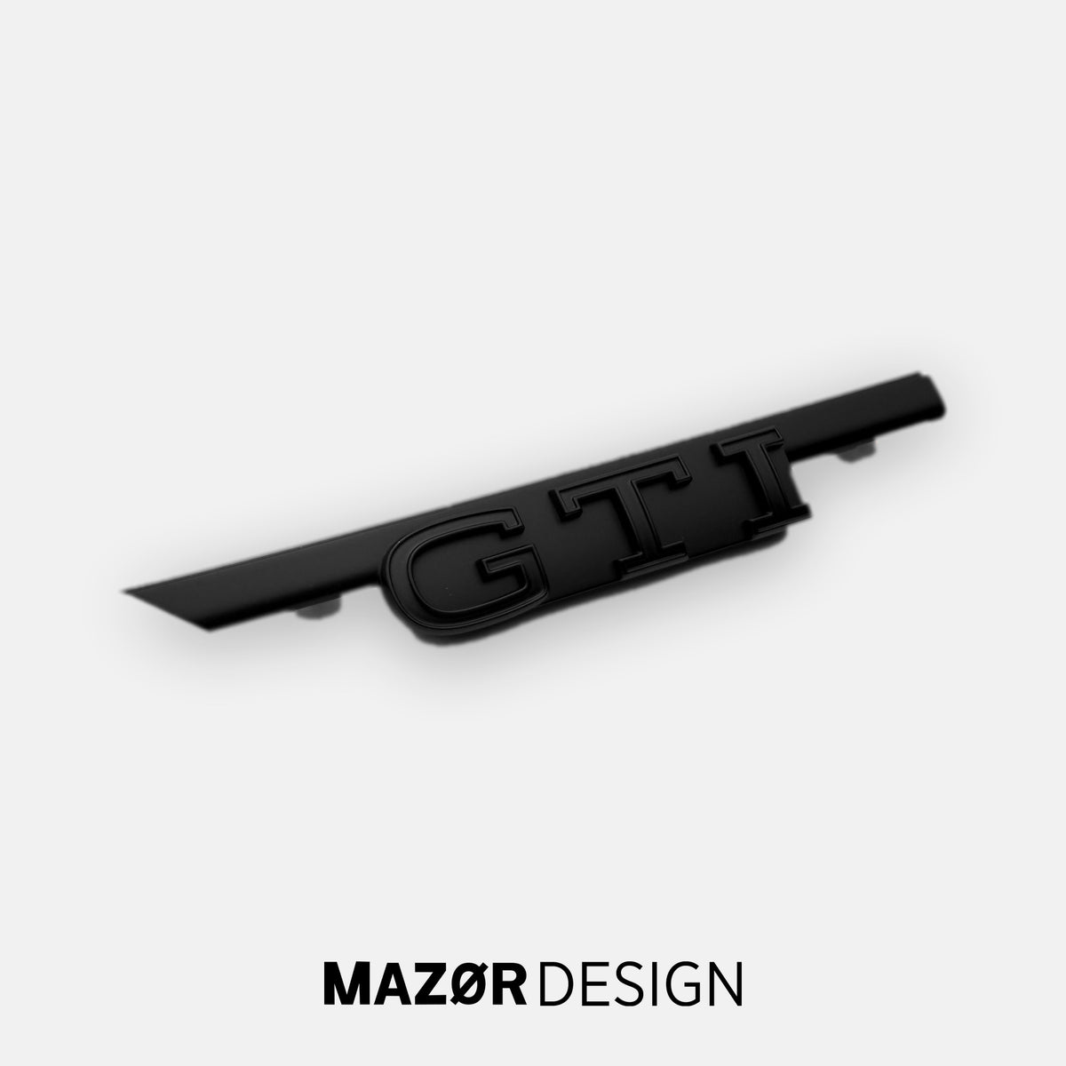 VW Golf 8 Vor-Facelift - GTI Emblem Vorne Schwarz Glanz bis 2024