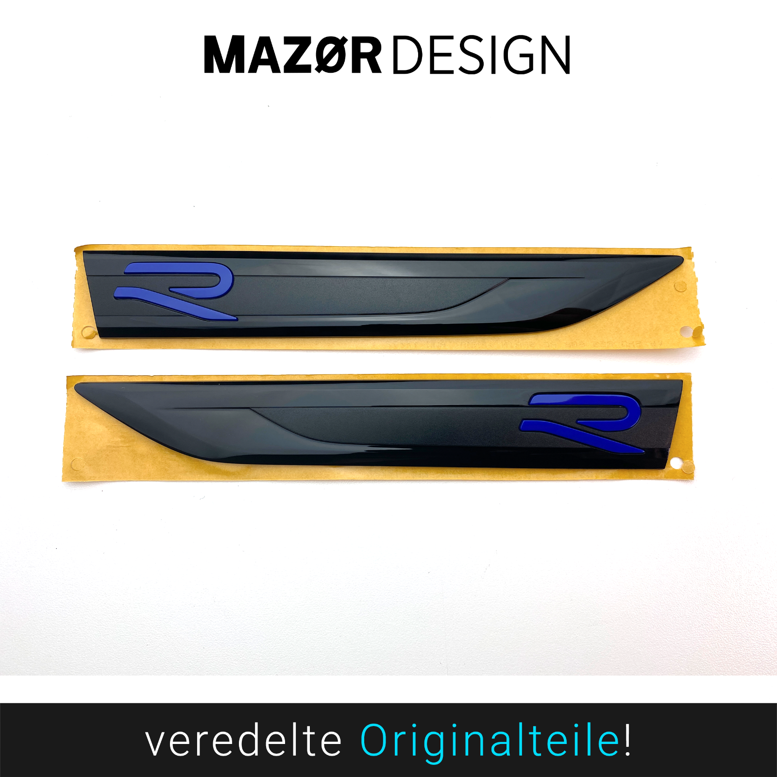 VW Golf 8 - 20 years R Emblem Seite Zeichen Blau