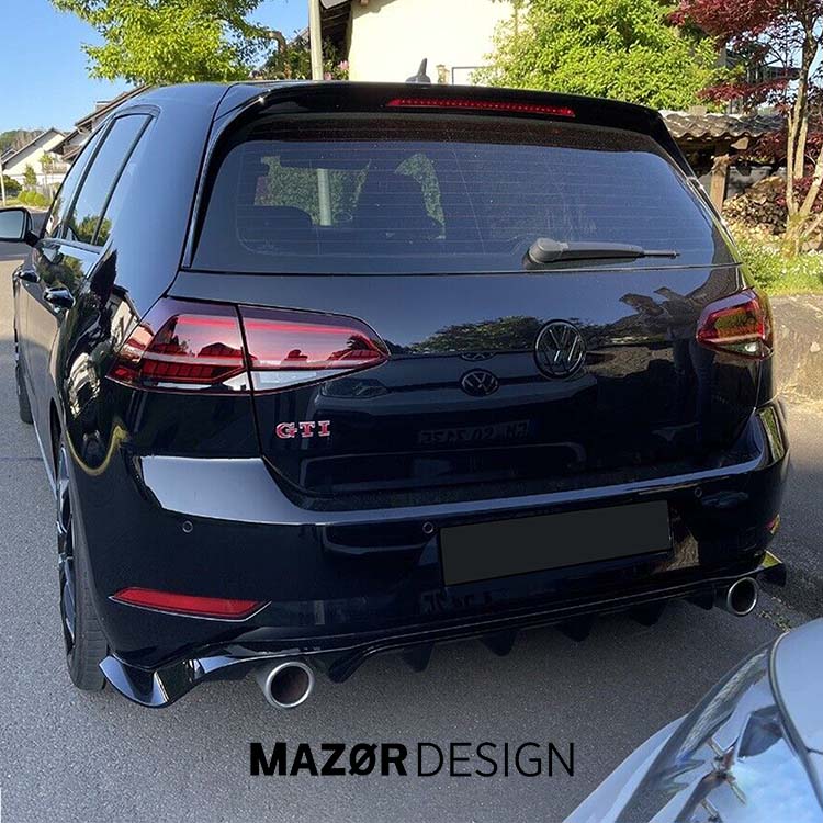 VW Golf 7 Facelift - Emblem Vorne & Hinten Schwarz Glanz