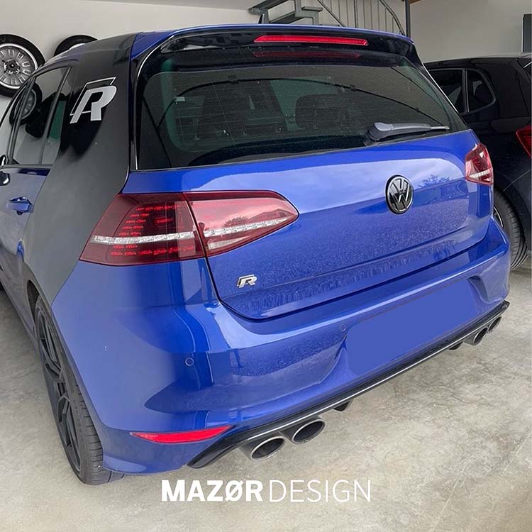 VW Golf 7 Facelift - Emblem Vorne & Hinten Schwarz Glanz