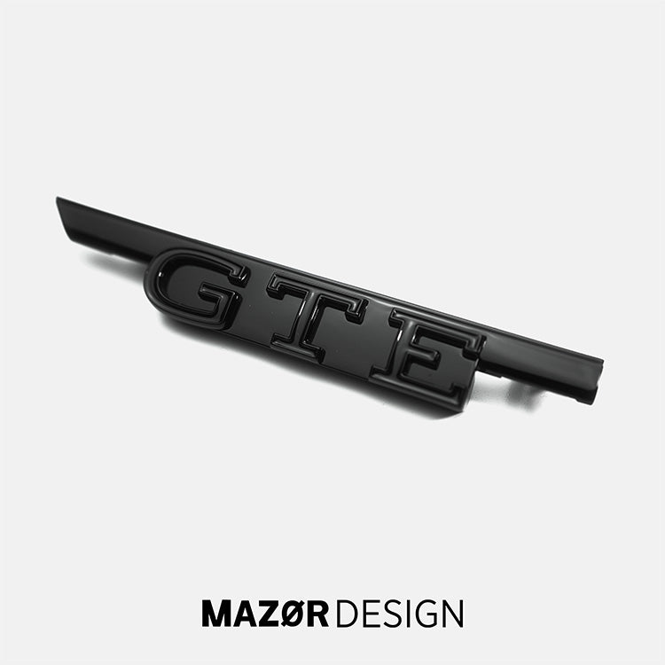 VW Golf 8 - GTE Emblem Vorne Kühlergrill Schwarz Glanz