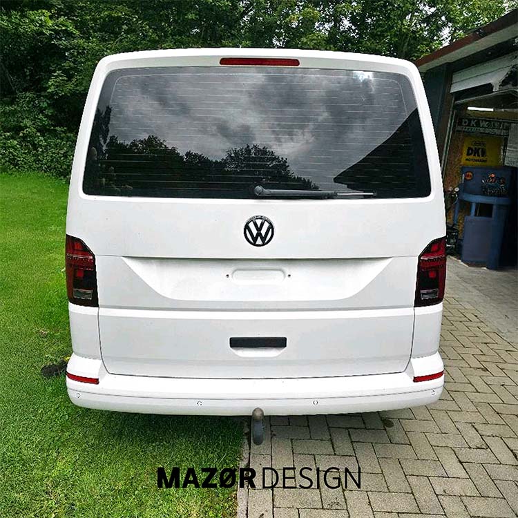 VW T5 T6 T6.1 - Emblem Hinten Schwarz Glanz Candy Weiß LB9A