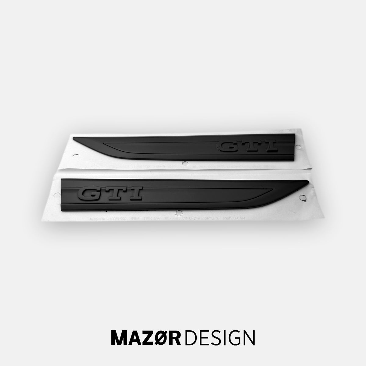 VW Golf 8 - GTI Emblem Seite Kotflügel Plakette Schwarz Glanz
