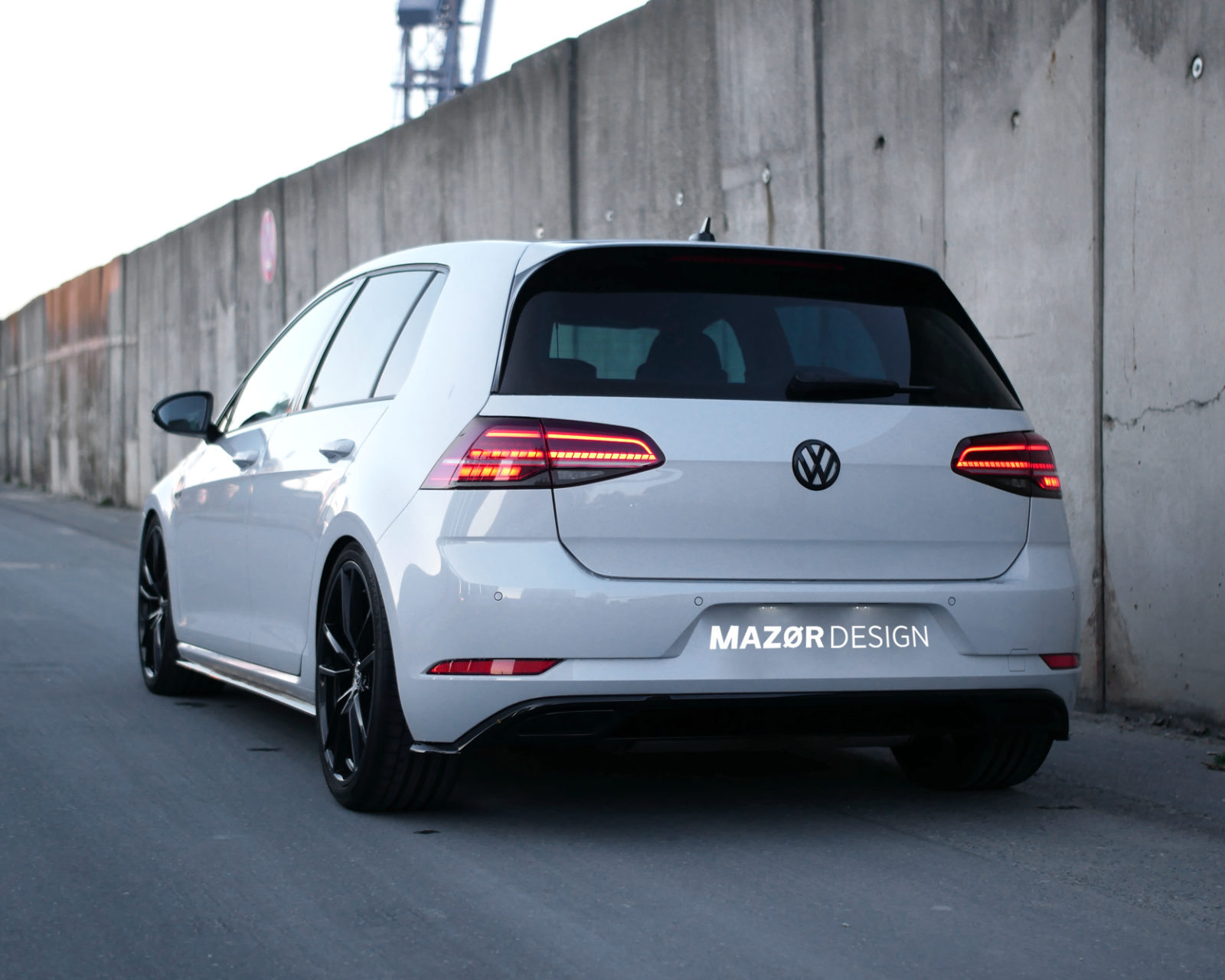 VW Tiguan 2 - Emblem Front &amp; Rear