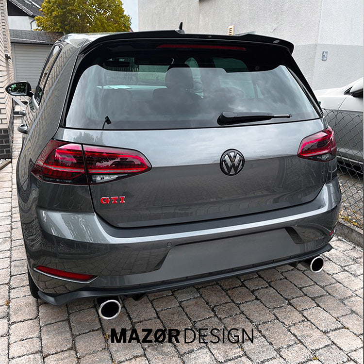 VW Golf 7 - Emblem Hinten Schwarz Glanz Indium Grau (LR7H)