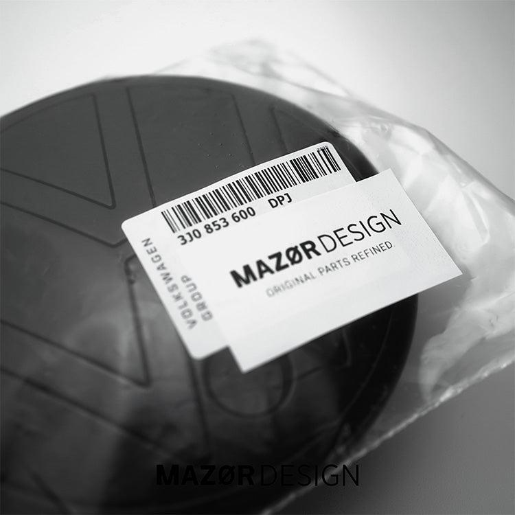 VW Passat B9 - Emblem Vorne Zeichen Schwarz Glanz mit Umfeldkamera